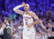 开云体育官方网站-快船横扫马刺，卡鲁索统治全场的简单介绍