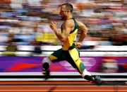 开云体育直播-总决赛之夜，李刚仁末节接管比赛