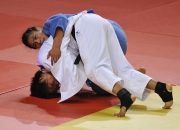 开云体育官网-柔道赛场上对决激烈，技艺精湛令人叹为观止的简单介绍