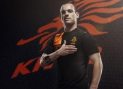 开云下载-迪亚斯终场神迹，切尔西绝杀阿尔及利亚式坚韧，英超争冠天平倾斜之夜