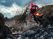 开云体育官方网站-当红黑条纹遇上绿色海洋，卡拉斯科如何撕碎爱尔兰防线，书写米兰新传奇