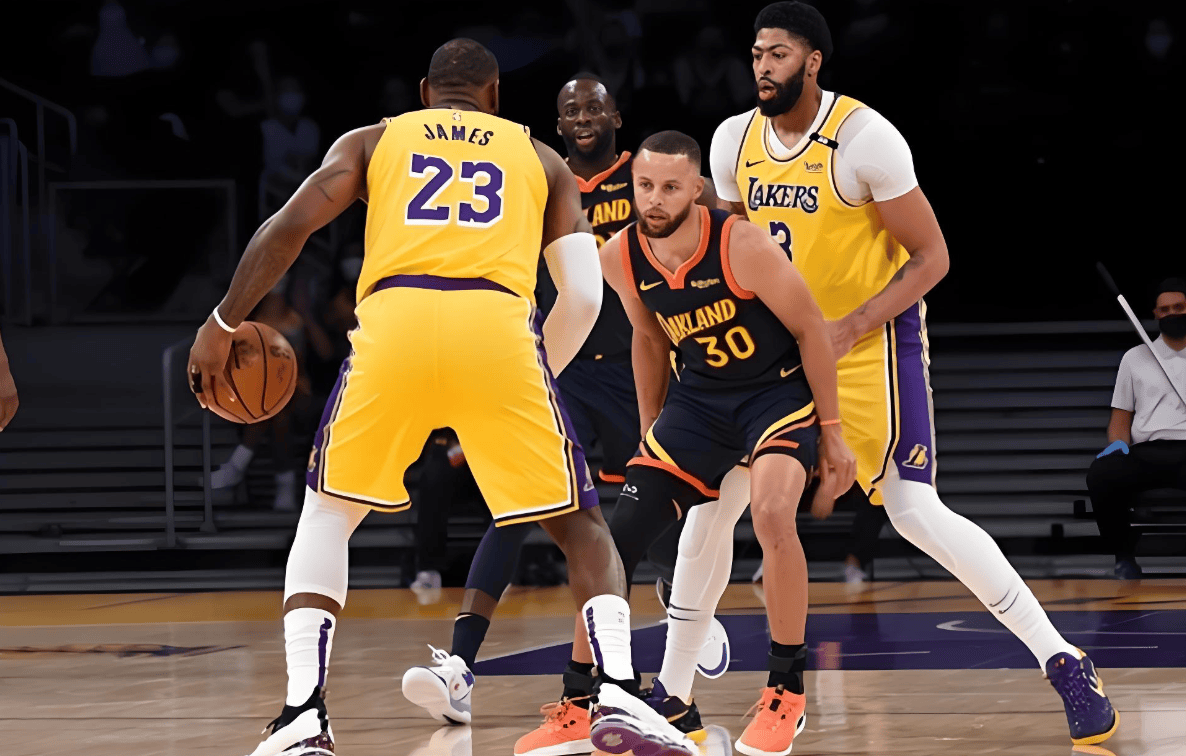 勇士之战！世界冠军与新秀激烈对决的简单介绍