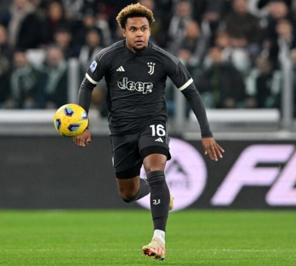 卡利亚里在客场比赛中逆袭取胜