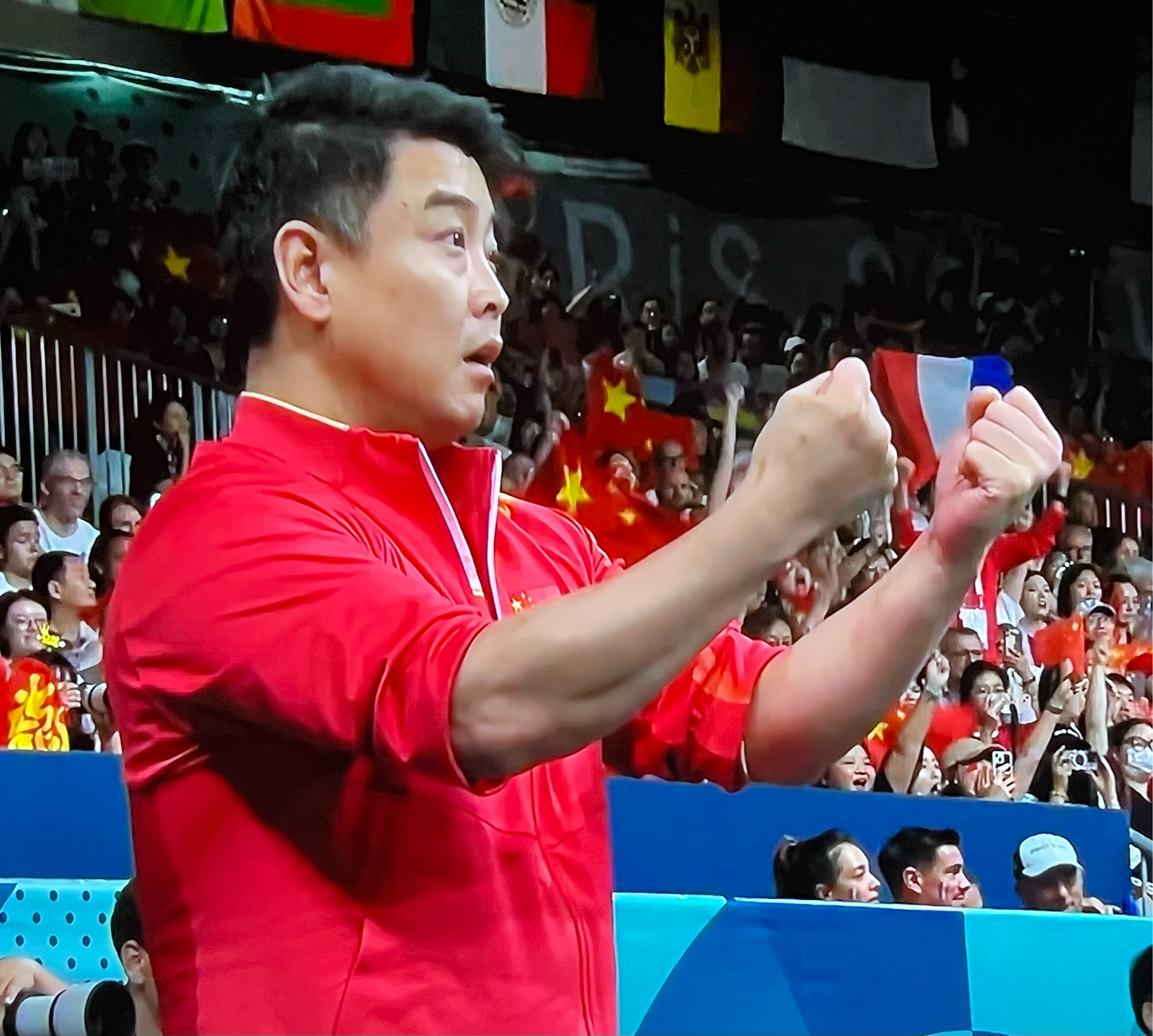 关于英国乒乓球队绝地反击中国乒乓球队，王皓高光表现的信息