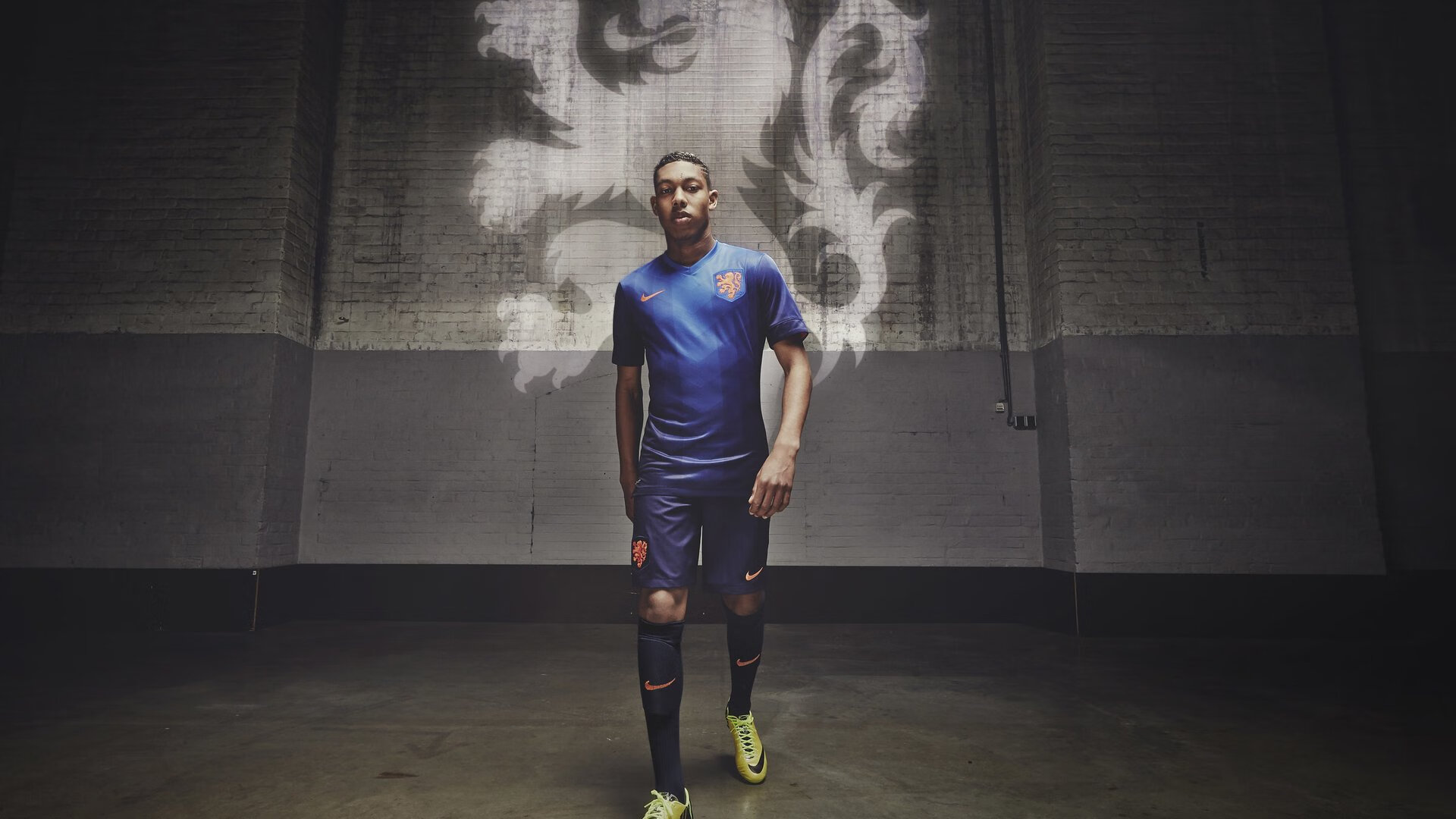 迪亚斯一锤定音，莱比锡红牛硬仗攻克埃及铁壁