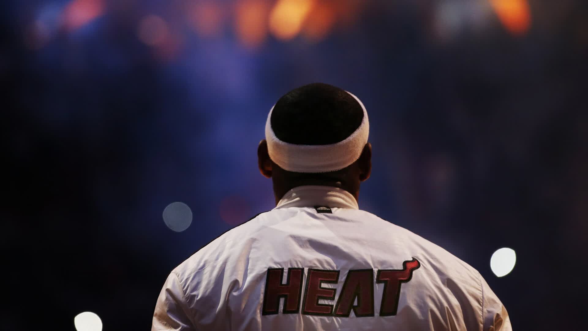 最后一秒的空中长城,班凯罗的封盖,如何为凯尔特人凿穿雄鹿的NBA杯征途